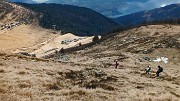 67 Ci abbassiamo con vista in Alpe Pescedo e di mezzo 